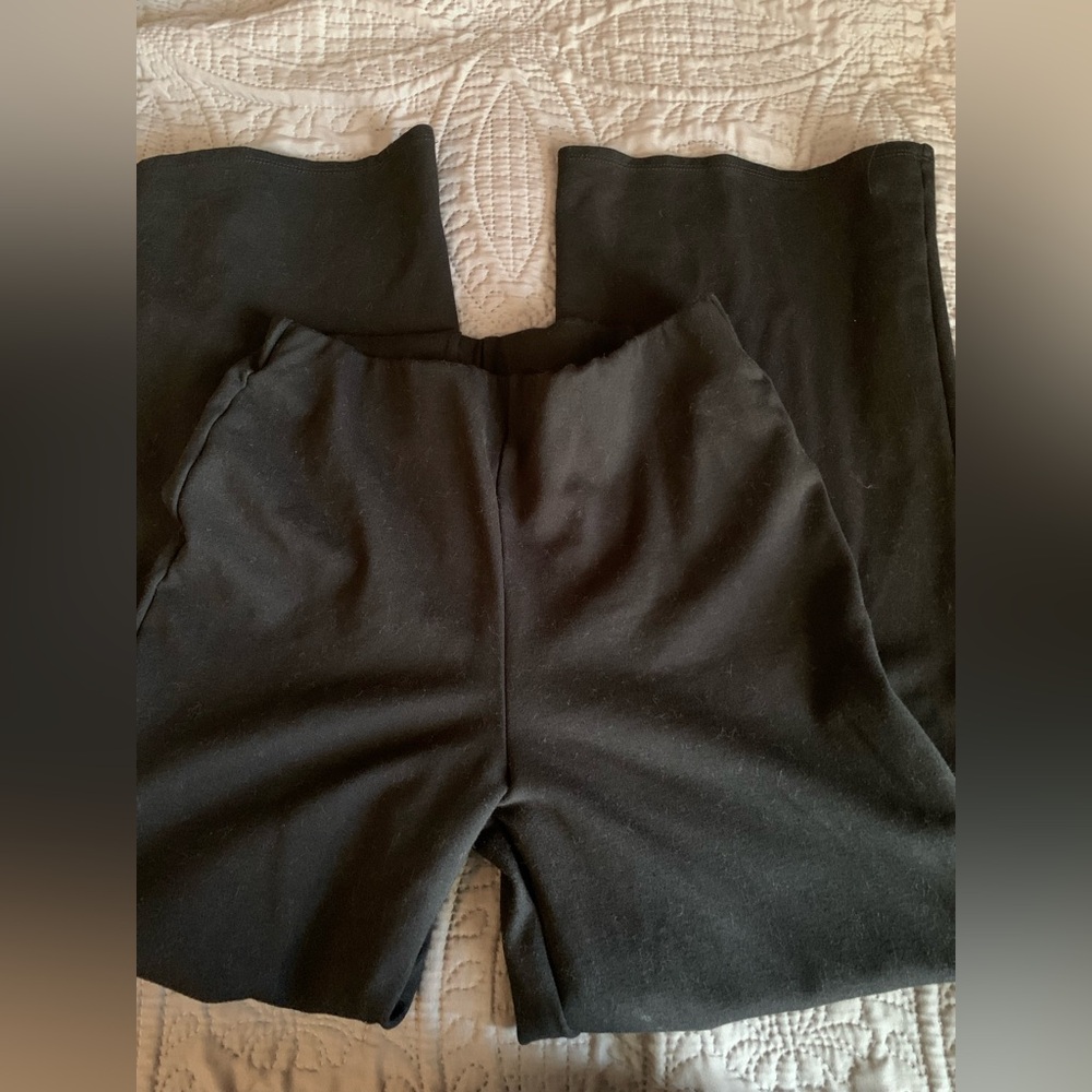 Woman’s black Vest and pants set - Picture 4 of 8